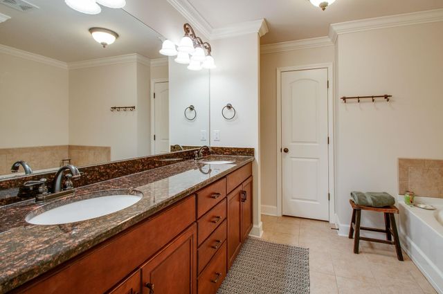 612 Nevins Pl, Nolensville, TN 37135