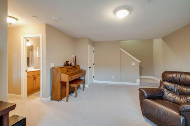 612 Nevins Pl, Nolensville, TN 37135
