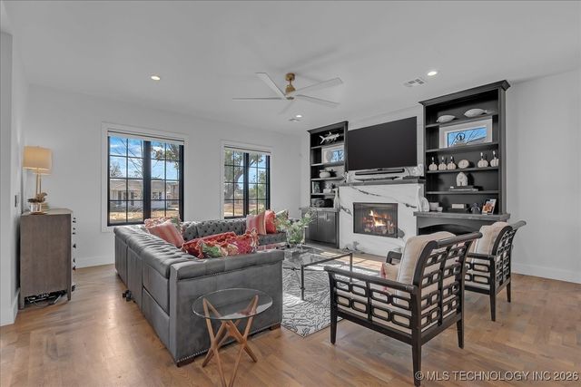 129 E 34th Street S, Tulsa, OK 74105