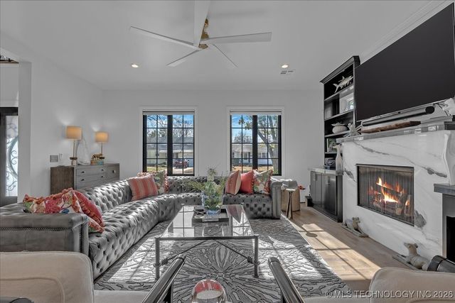 129 E 34th Street S, Tulsa, OK 74105