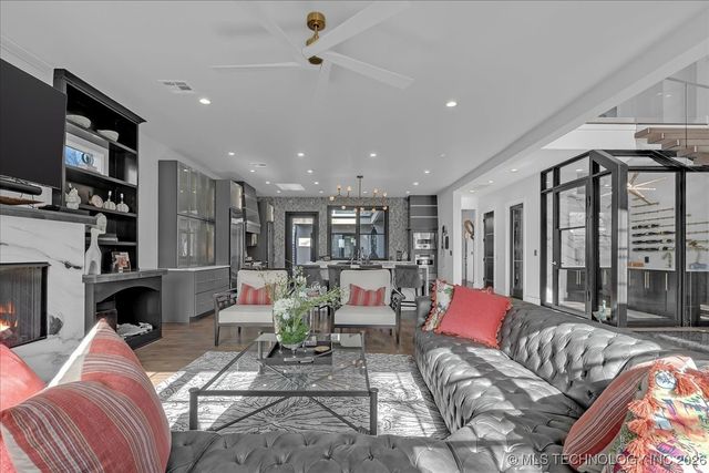 129 E 34th Street S, Tulsa, OK 74105