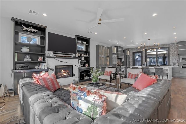 129 E 34th Street S, Tulsa, OK 74105