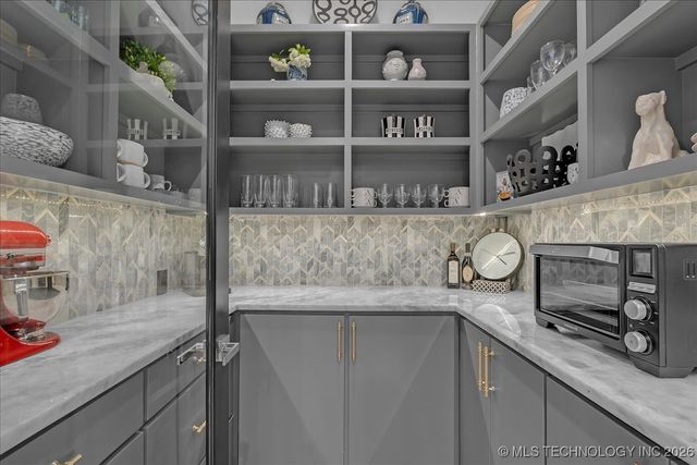 129 E 34th Street S, Tulsa, OK 74105