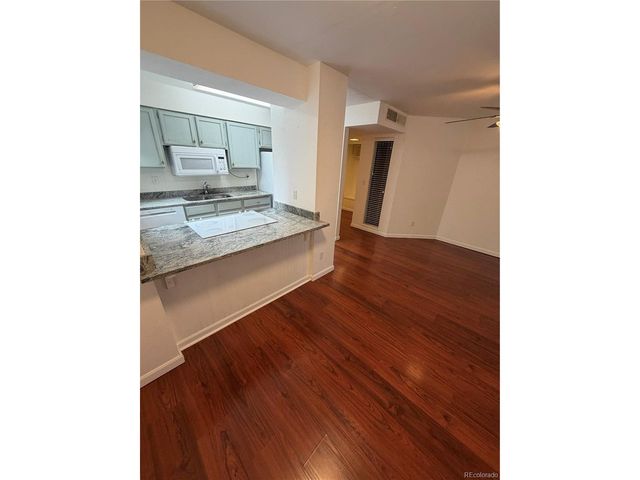 12364 W Nevada Pl 101, Lakewood, CO 80228