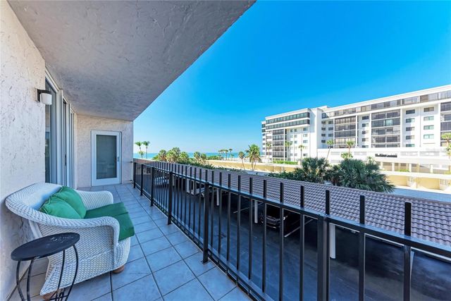 1212 BENJAMIN FRANKLIN DRIVE 208, Sarasota, FL 34236