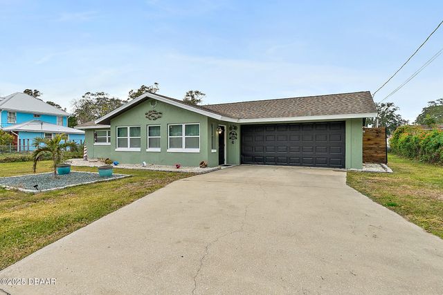705 Wayne Avenue, New Smyrna Beach, FL 32168