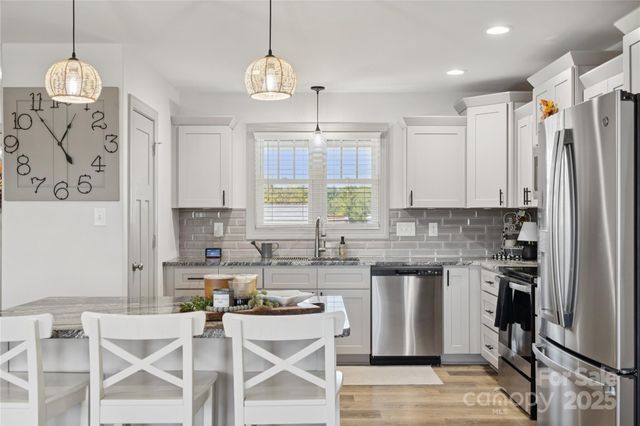 142 Alf Hoover Road, Lincolnton, NC 28092