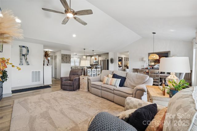 142 Alf Hoover Road, Lincolnton, NC 28092