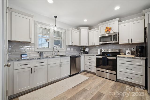 142 Alf Hoover Road, Lincolnton, NC 28092