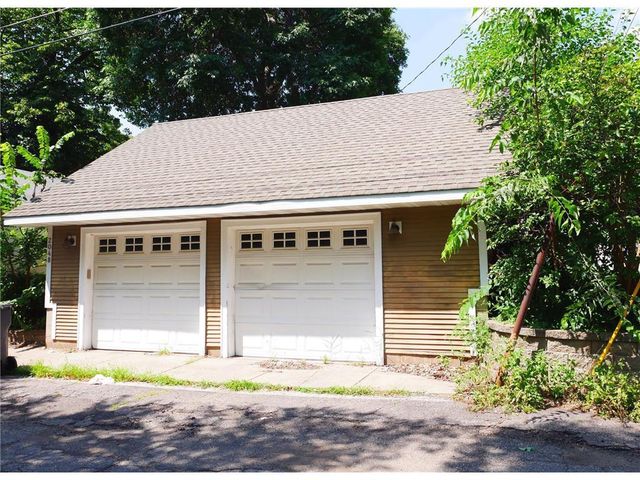 2048 Portland Avenue, Saint Paul, MN 55104