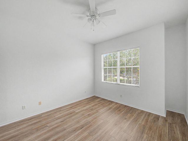 4910 Bonsai Circle 202, Palm Beach Gardens, FL 33418