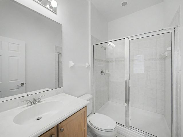 4910 Bonsai Circle 202, Palm Beach Gardens, FL 33418