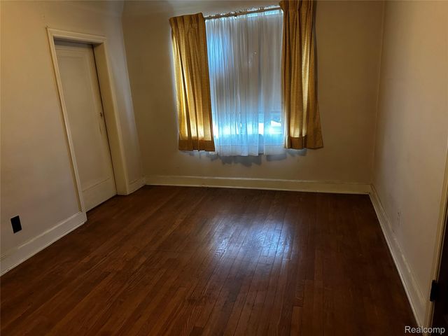 15117 Holmur Street, Detroit, MI 48238