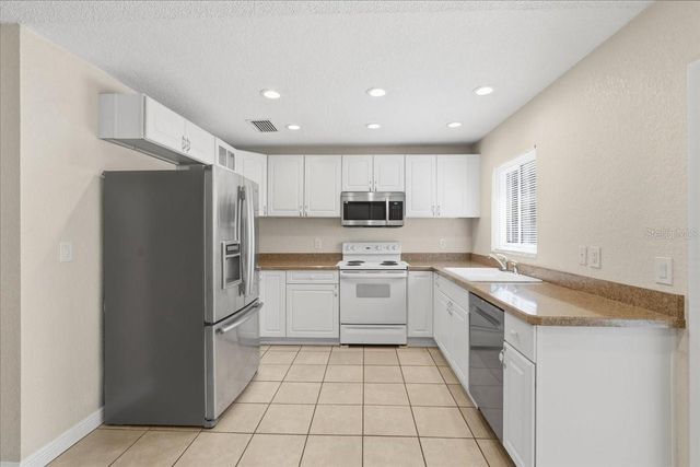 6220 99TH CIRCLE N, Pinellas Park, FL 33782