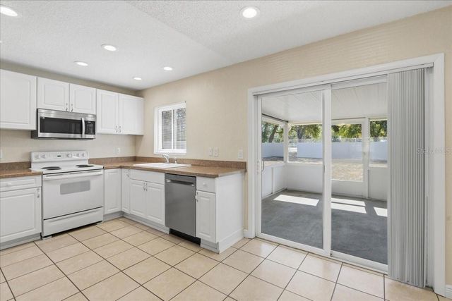 6220 99TH CIRCLE N, Pinellas Park, FL 33782