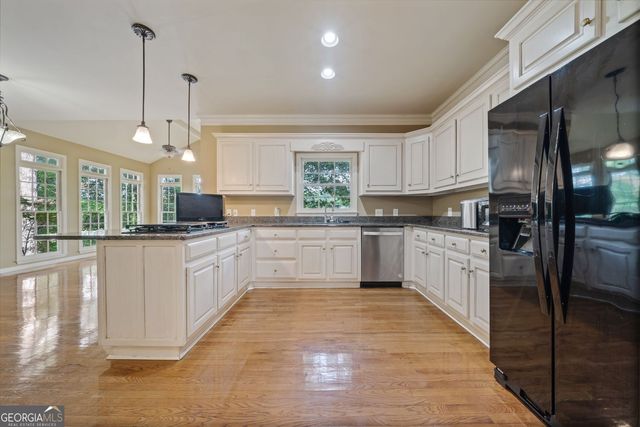 5044 Chapel Lake Circle, Douglasville, GA 30135