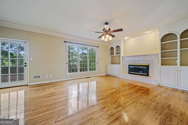5044 Chapel Lake Circle, Douglasville, GA 30135