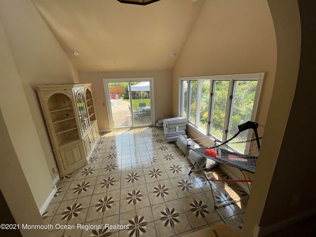241 Cliftwood Road, Oakhurst, NJ 07755