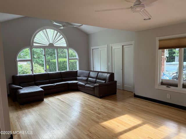 241 Cliftwood Road, Oakhurst, NJ 07755