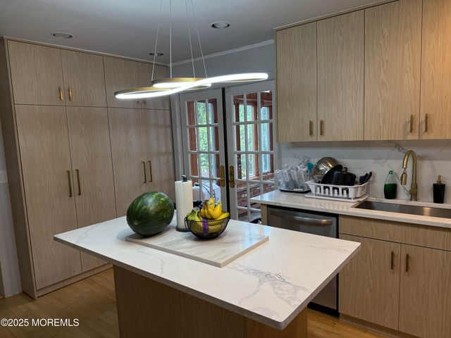 241 Cliftwood Road, Oakhurst, NJ 07755