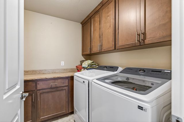1922 Modena Lane, Medford, OR 97501