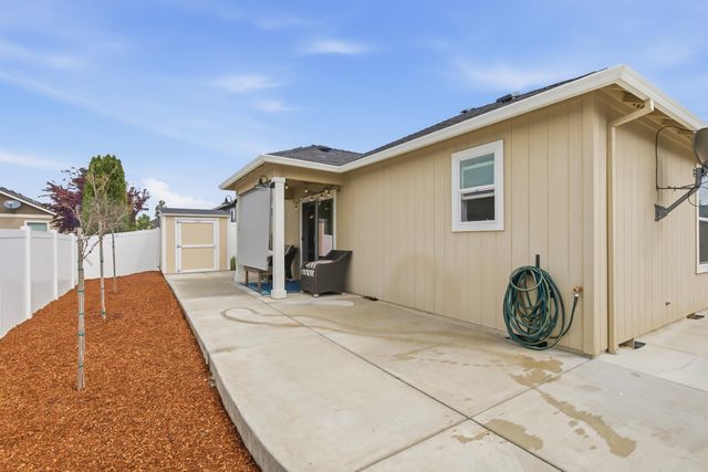 1922 Modena Lane, Medford, OR 97501