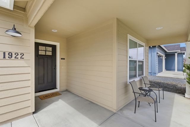 1922 Modena Lane, Medford, OR 97501