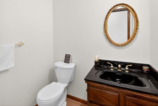 556 Mahaska Court, Iowa City, IA 52246