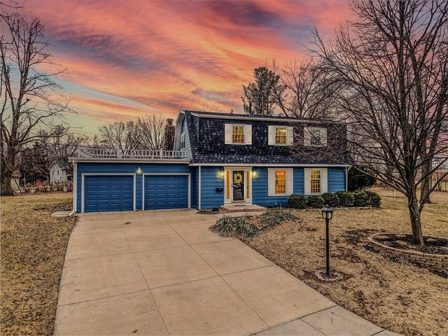 556 Mahaska Court, Iowa City, IA 52246