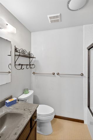 556 Mahaska Court, Iowa City, IA 52246