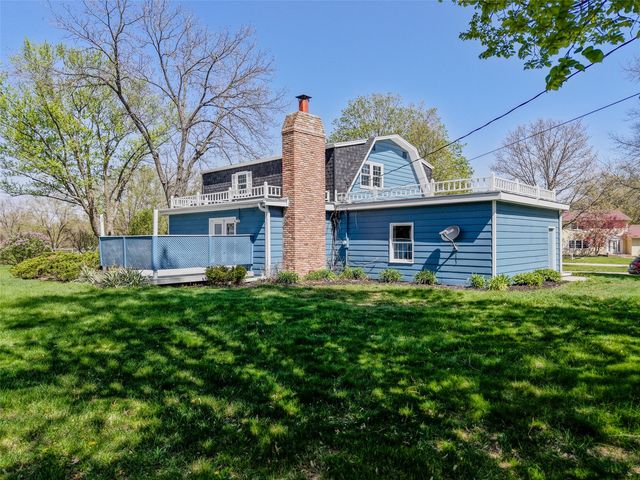 556 Mahaska Court, Iowa City, IA 52246
