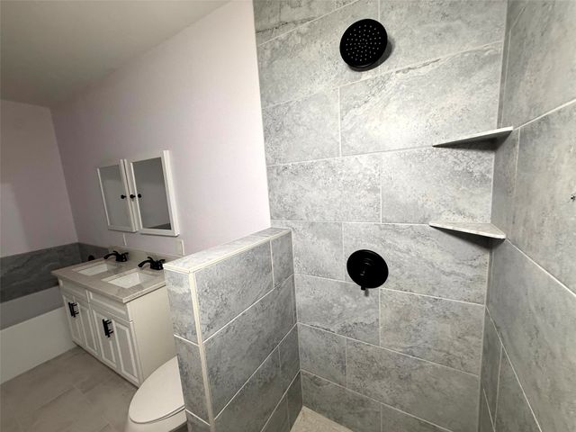 2502 W Lovers Lane, Dallas, TX 75235