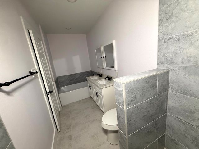 2502 W Lovers Lane, Dallas, TX 75235