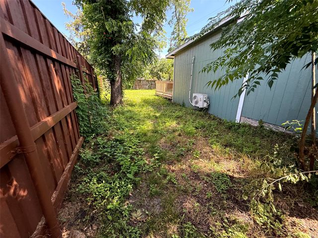 2502 W Lovers Lane, Dallas, TX 75235