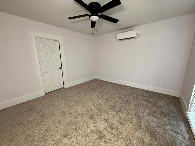 2502 W Lovers Lane, Dallas, TX 75235