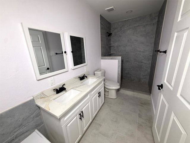 2502 W Lovers Lane, Dallas, TX 75235
