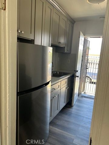 8803 hoover 3, Los Angeles, CA 90044