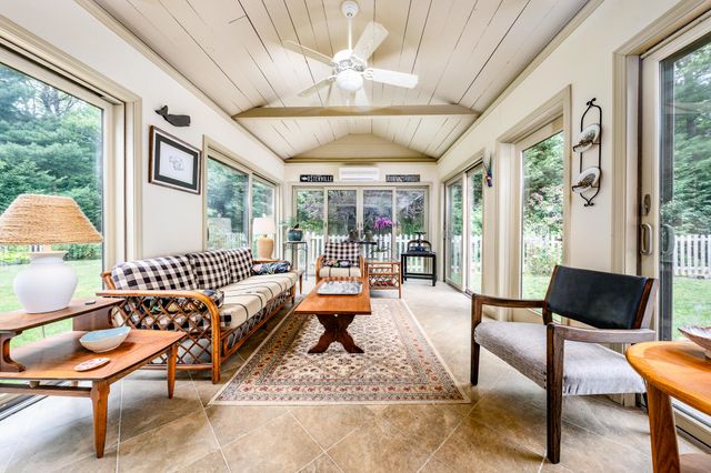18 Calico Lane, Osterville, MA 02655