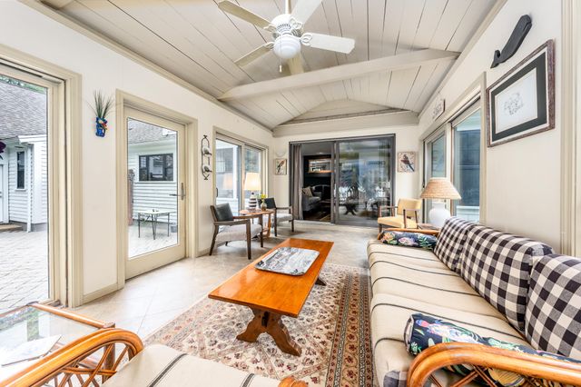 18 Calico Lane, Osterville, MA 02655