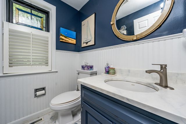 18 Calico Lane, Osterville, MA 02655