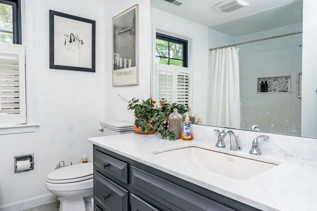 18 Calico Lane, Osterville, MA 02655