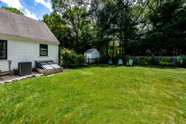 18 Calico Lane, Osterville, MA 02655
