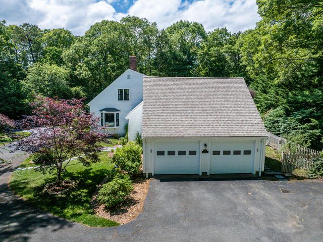 18 Calico Lane, Osterville, MA 02655
