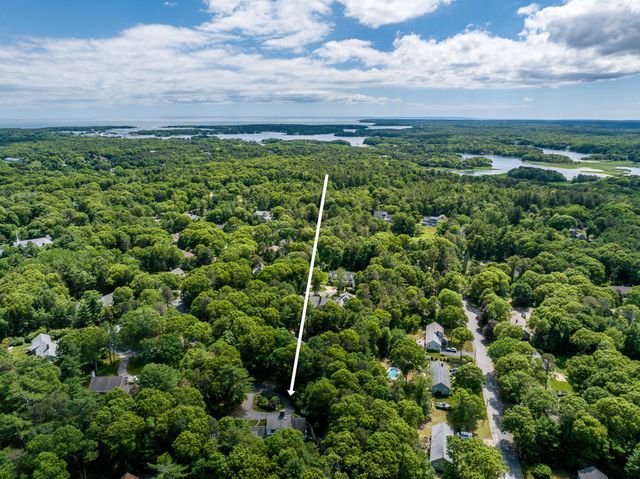 18 Calico Lane, Osterville, MA 02655