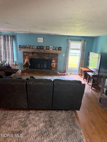 1678 Dier Road, Curtice, OH 43412