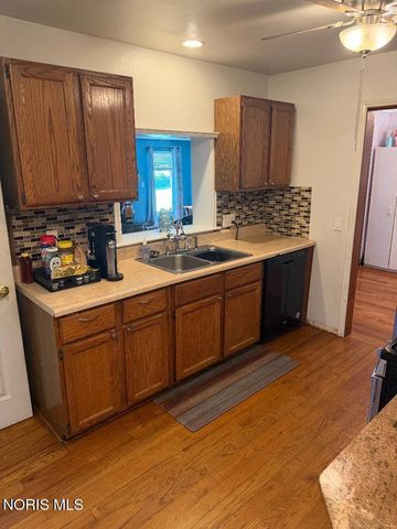 1678 Dier Road, Curtice, OH 43412