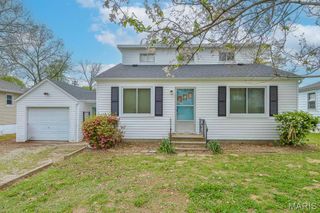 2320 Meadow Drive, Belleville, IL 62226