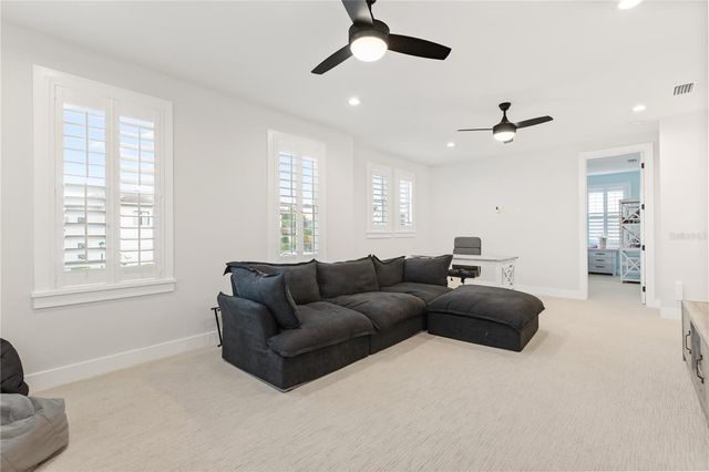 907 CELADON STREET, Winter Garden, FL 34787