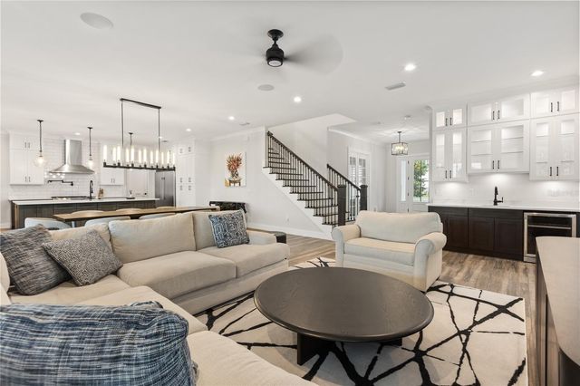 907 CELADON STREET, Winter Garden, FL 34787