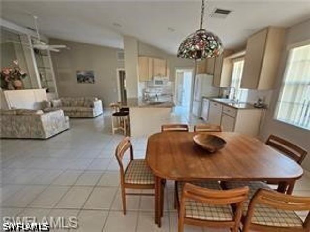 3592 EL VERDADO, Naples, FL 34109